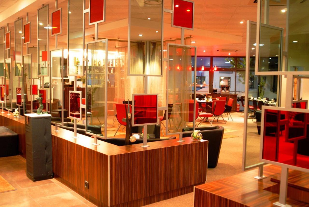 Hotel De Loire Et Restaurant Les Bateliers Trelaze Ngoại thất bức ảnh
