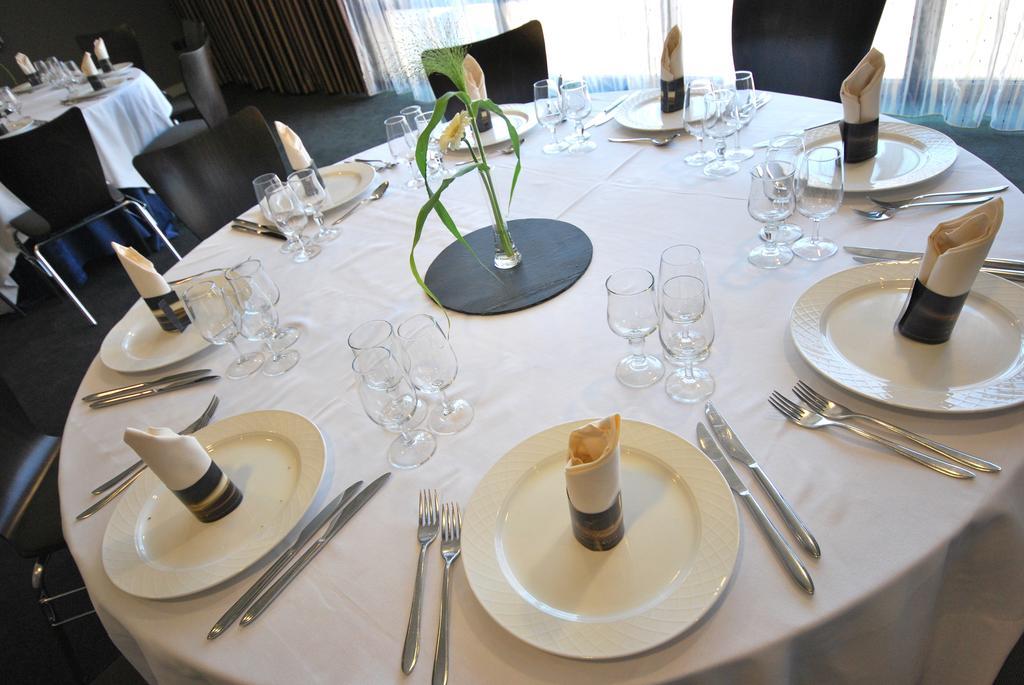 Hotel De Loire Et Restaurant Les Bateliers Trelaze Ngoại thất bức ảnh
