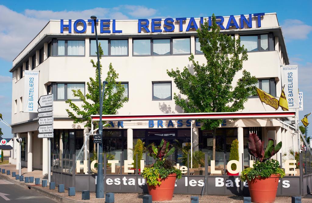 Hotel De Loire Et Restaurant Les Bateliers Trelaze Ngoại thất bức ảnh